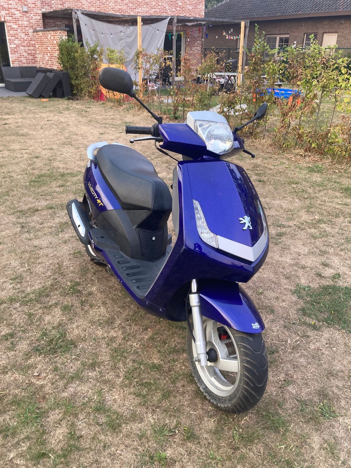 Peugeot vivacity, Vélos & Vélomoteurs, Scooters | Peugeot, Enlèvement, Utilisé, Classe A (25 km/h), Essence