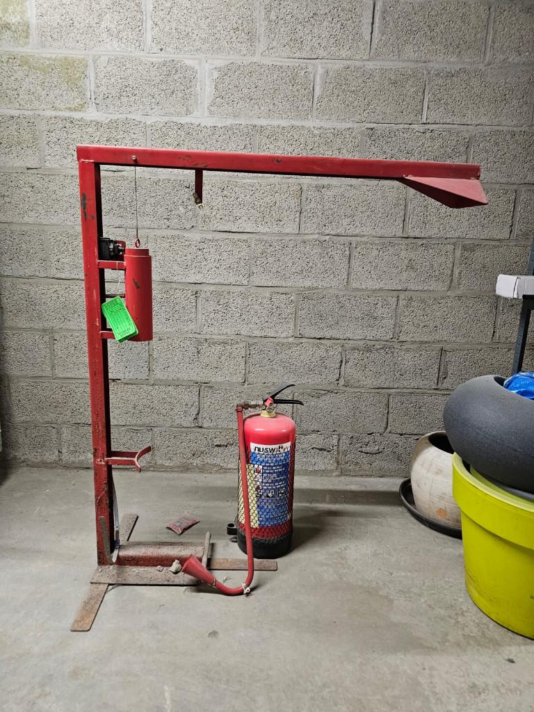 automatische brandblusser, Huis en Inrichting, Brandblussers en Brandkasten, Ophalen, Zo goed als nieuw, Brandblusser