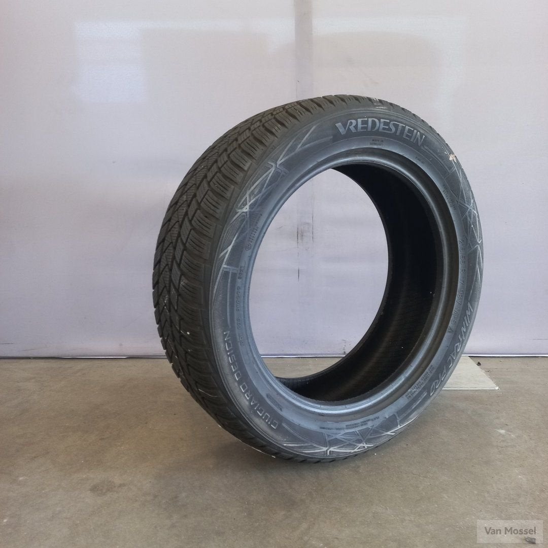 Vredestein Giugiaro Design 215/55/R17 98V, -, -, 17 inch, Band(en)