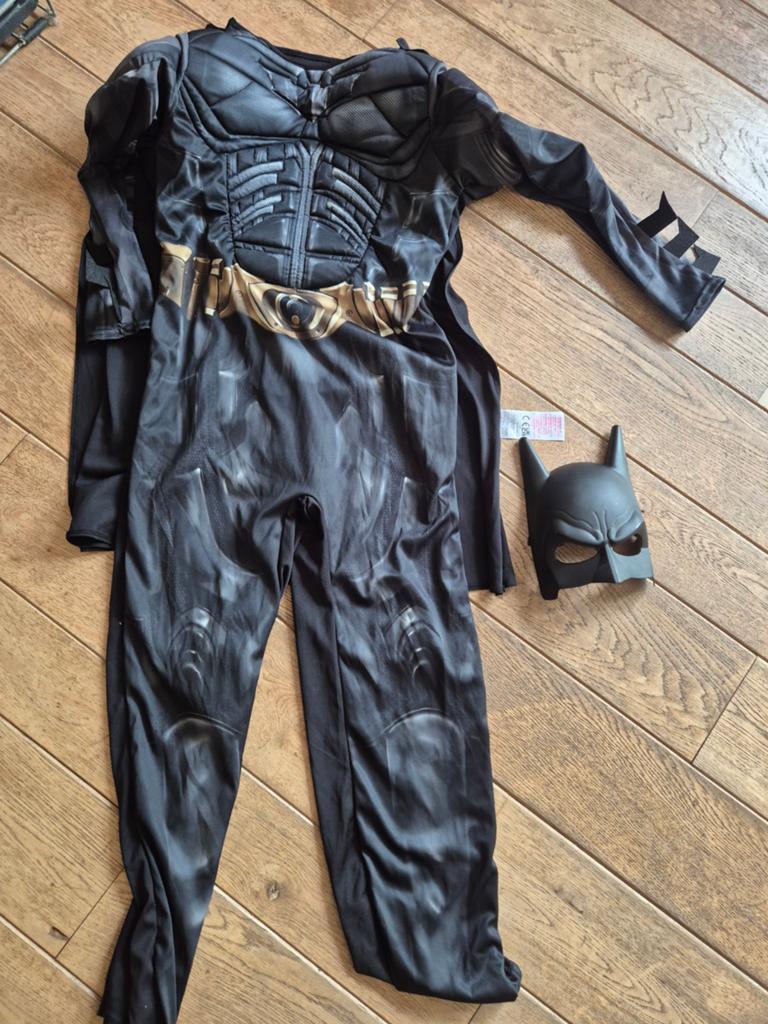 Kostuum batman, Ophalen, Zo goed als nieuw, 134 t/m 140, Jongen of Meisje
