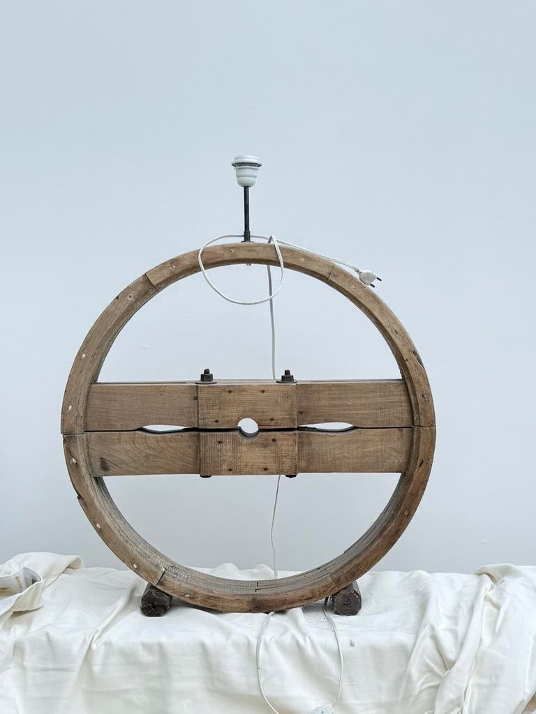 Pied de lampe en bois blond, Comme neuf, Enlèvement, Bois, Brocante