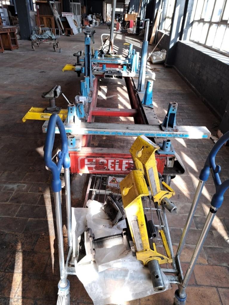 Celette richtbank M8S + hydraulische trekarm, Enlèvement
