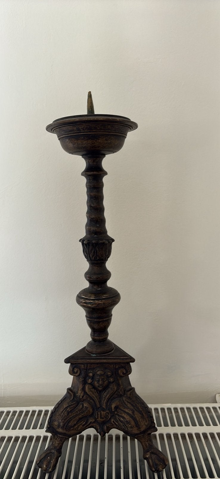 Ancien chandelier d'autel en bronze massif – Style baroque, Enlèvement ou Envoi