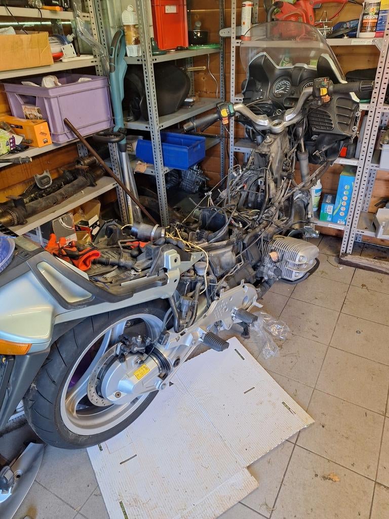 BMW R1100 pour pieces, Particulier