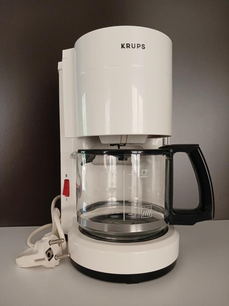 Percolateur KRUPS 75cl (7 petites tasses / 5 grandes tasses), Café moulu, Comme neuf, 4 à 10 tasses, Enlèvement