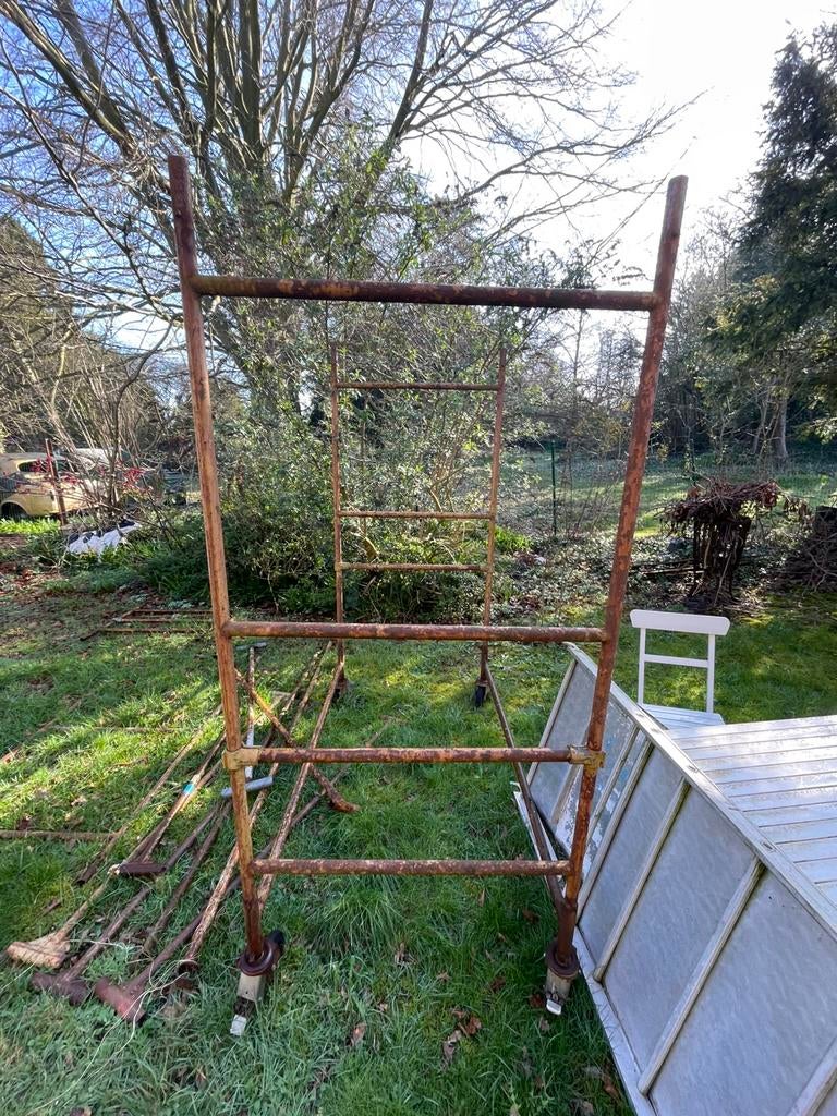Échafaudage à vendre faire offre svp, Bricolage & Construction, Échafaudages, Enlèvement, Utilisé