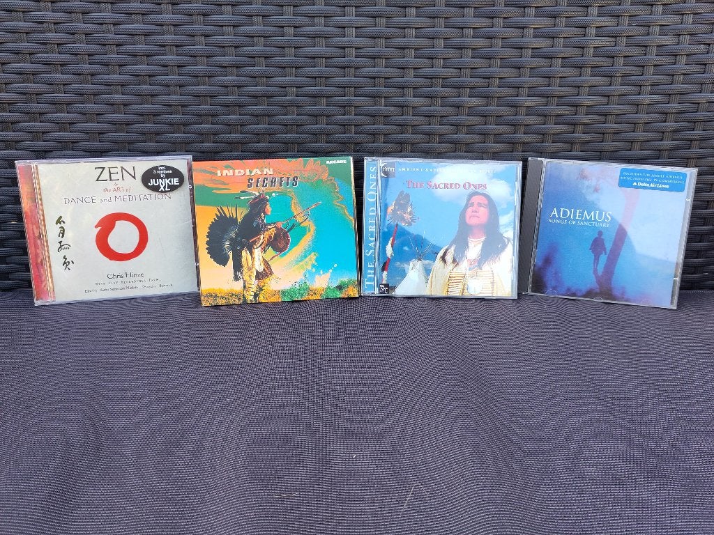 Set van 4 New Age, Meditatie, Wereldmuziek cd's., Cd's en Dvd's, Ophalen, Overige genres, Zo goed als nieuw, Inclusief doosje