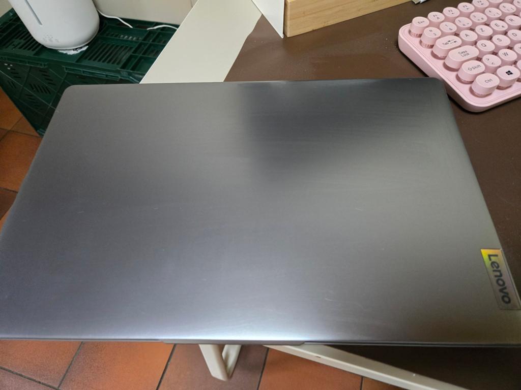 Lenovo ideapad slim 3 15iah8 te koop, Computers en Software, Muismatten, Zo goed als nieuw, Ophalen