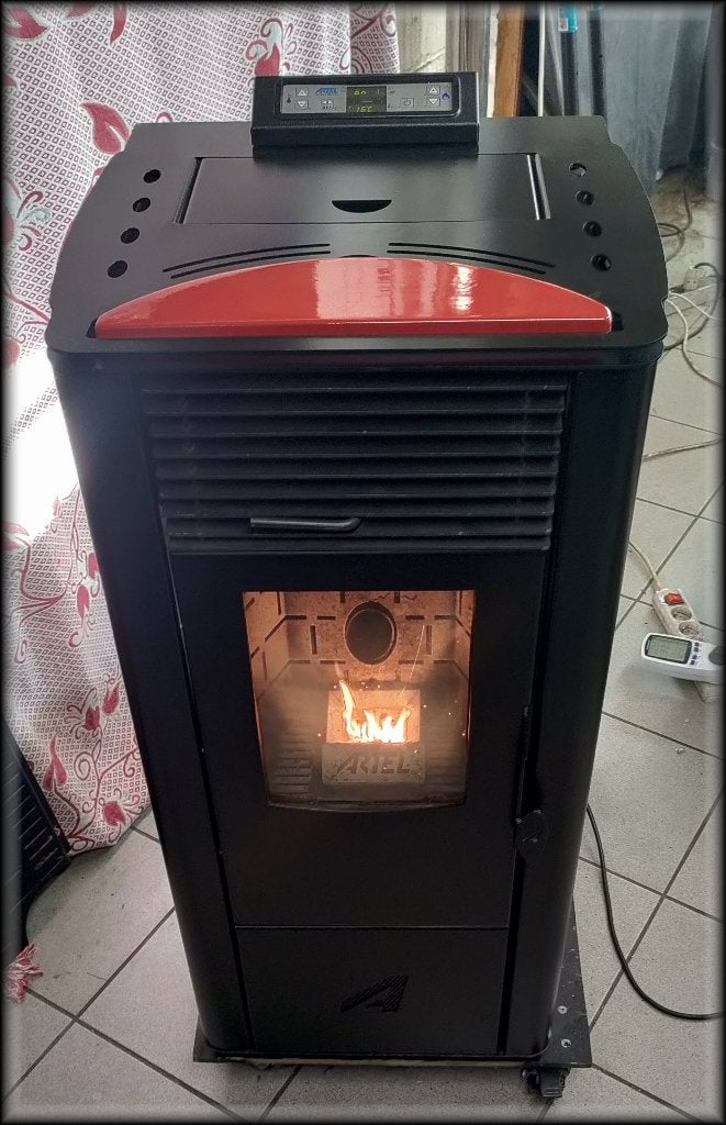 POELE A PELLET 9KW, Maison & Meubles, Poêles, Autres carburants, Comme neuf, Enlèvement, Poêle à granulés
