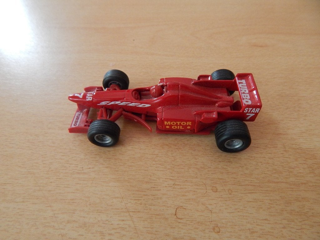 Voiture de course rouge Siku 1357 « Star 7", Hobby & Loisirs créatifs, Enlèvement ou Envoi, Comme neuf, Voiture, SIKU