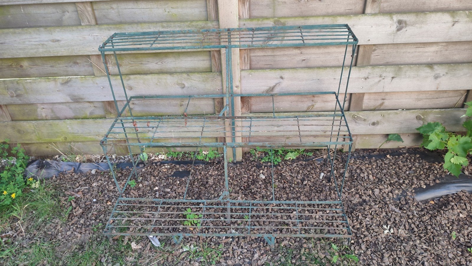 metal plant stand