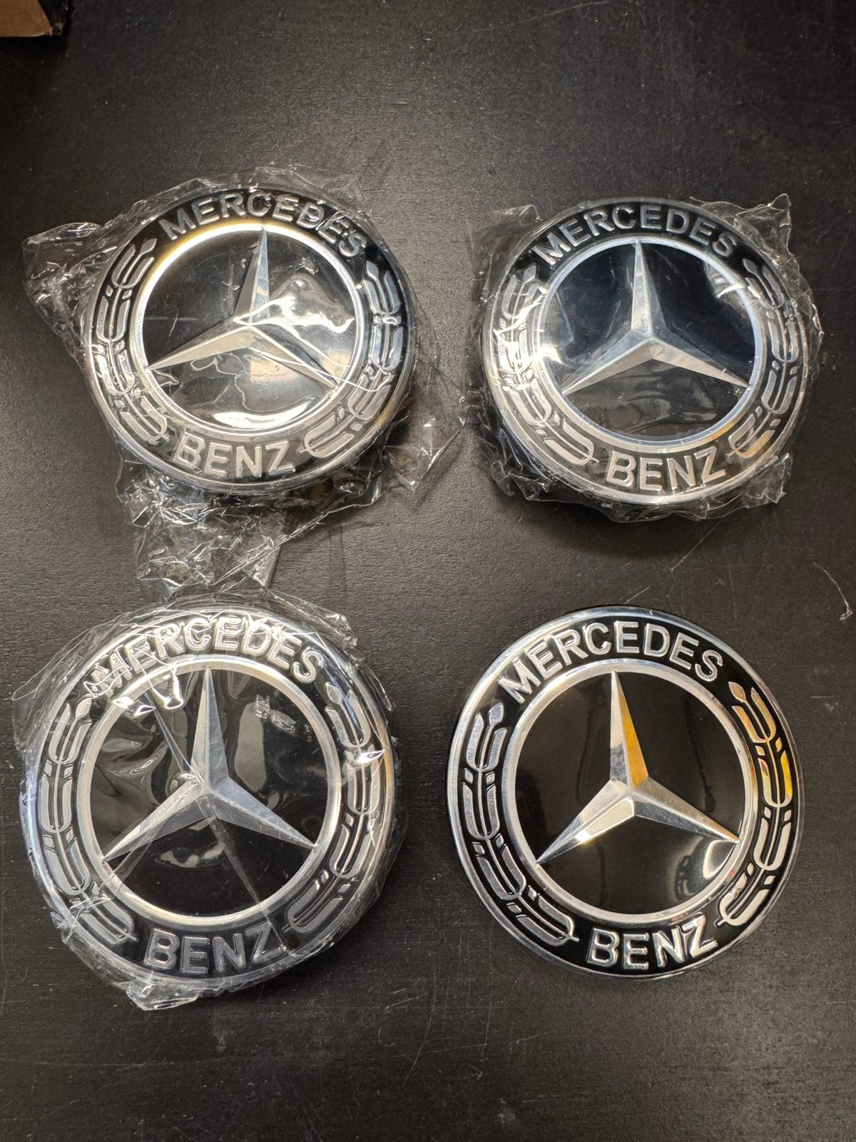 Set de 4 cache moyeux Mercedes 75mm, Autos : Divers, Enlèvement ou Envoi, Neuf