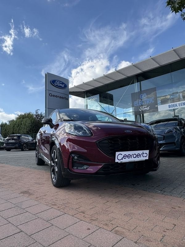 Ford Puma Ecoboost mHEV Vivid Ruby Edition, Autos, Achat, Puma, Entreprise, Autres couleurs