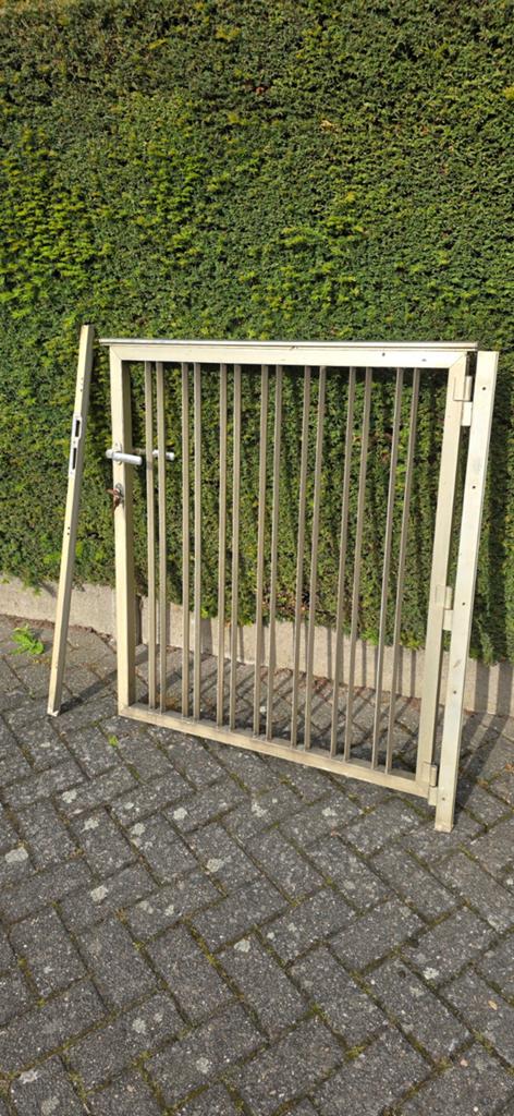 Tuinpoort, Ophalen, Aluminium