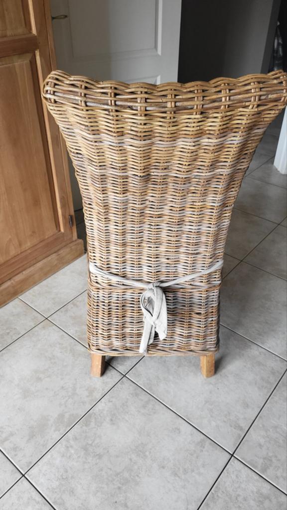 6 rieten stoelen, Ophalen