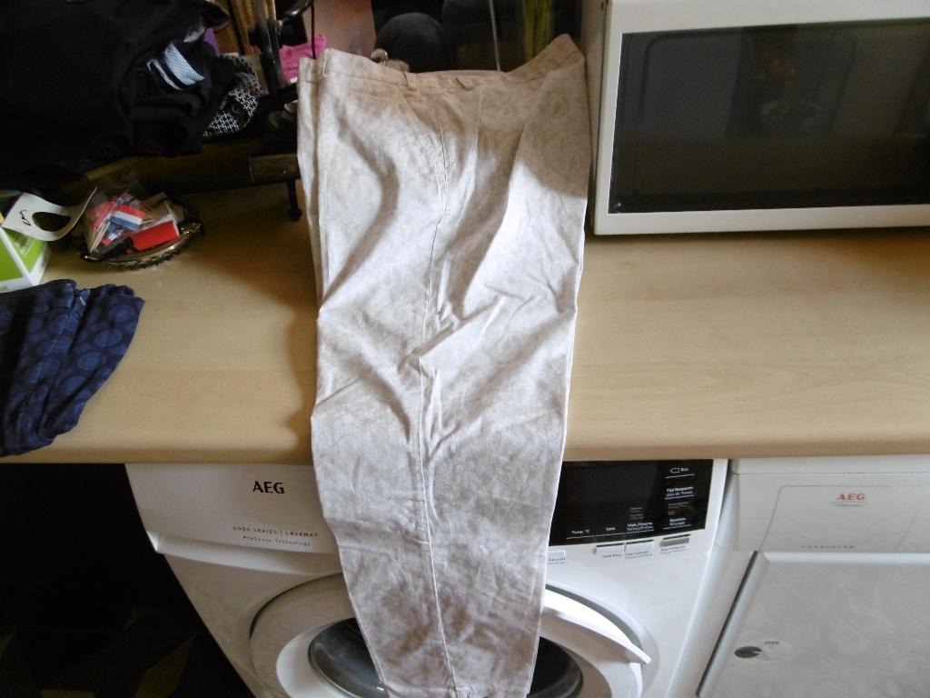 vêtements et pantalons pour femmes « Brax » Feel Good, blanc, Vêtements | Femmes, Taille 42/44 (L), Enlèvement ou Envoi, Brax