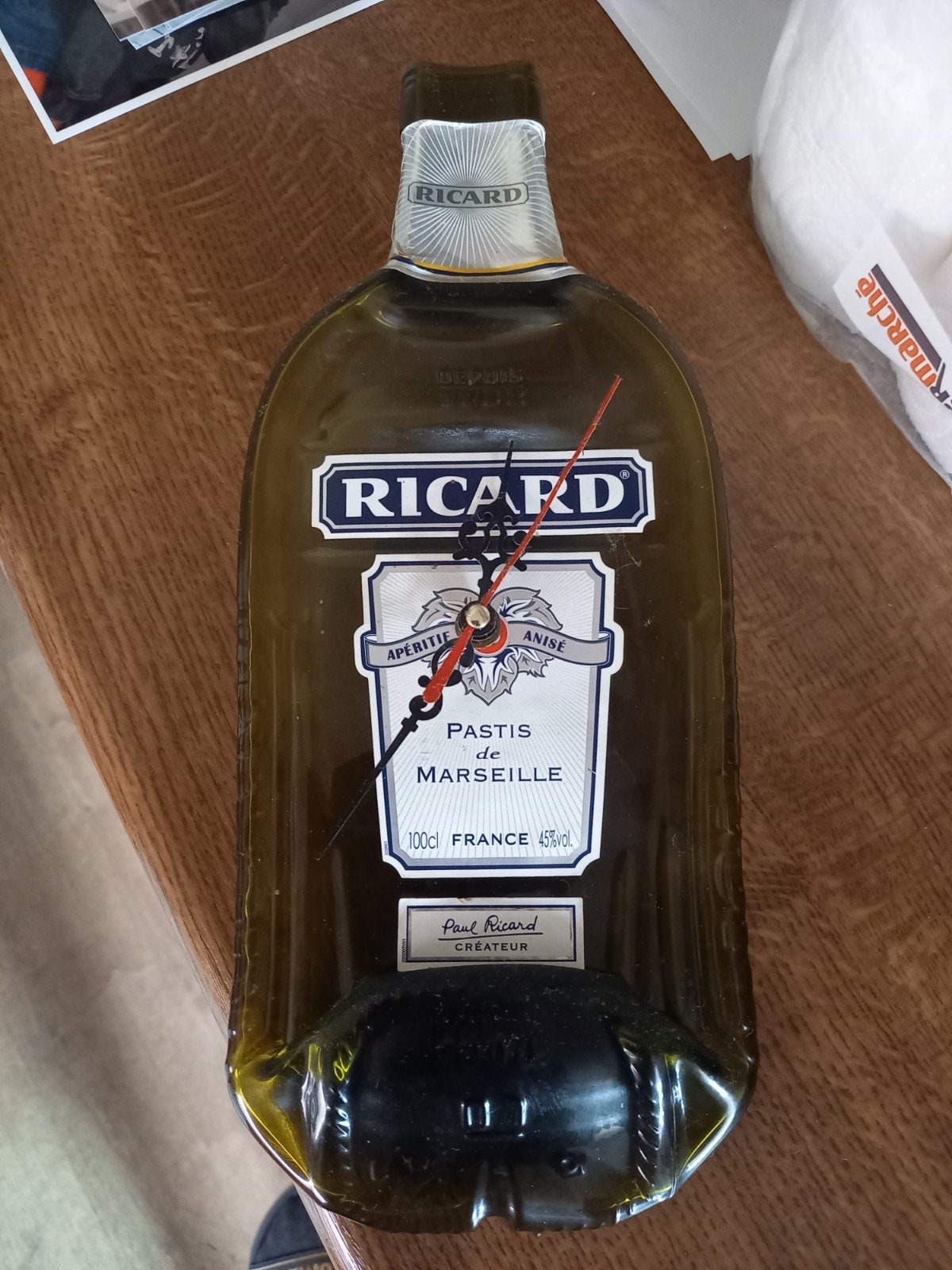 Ricard, Enlèvement ou Envoi