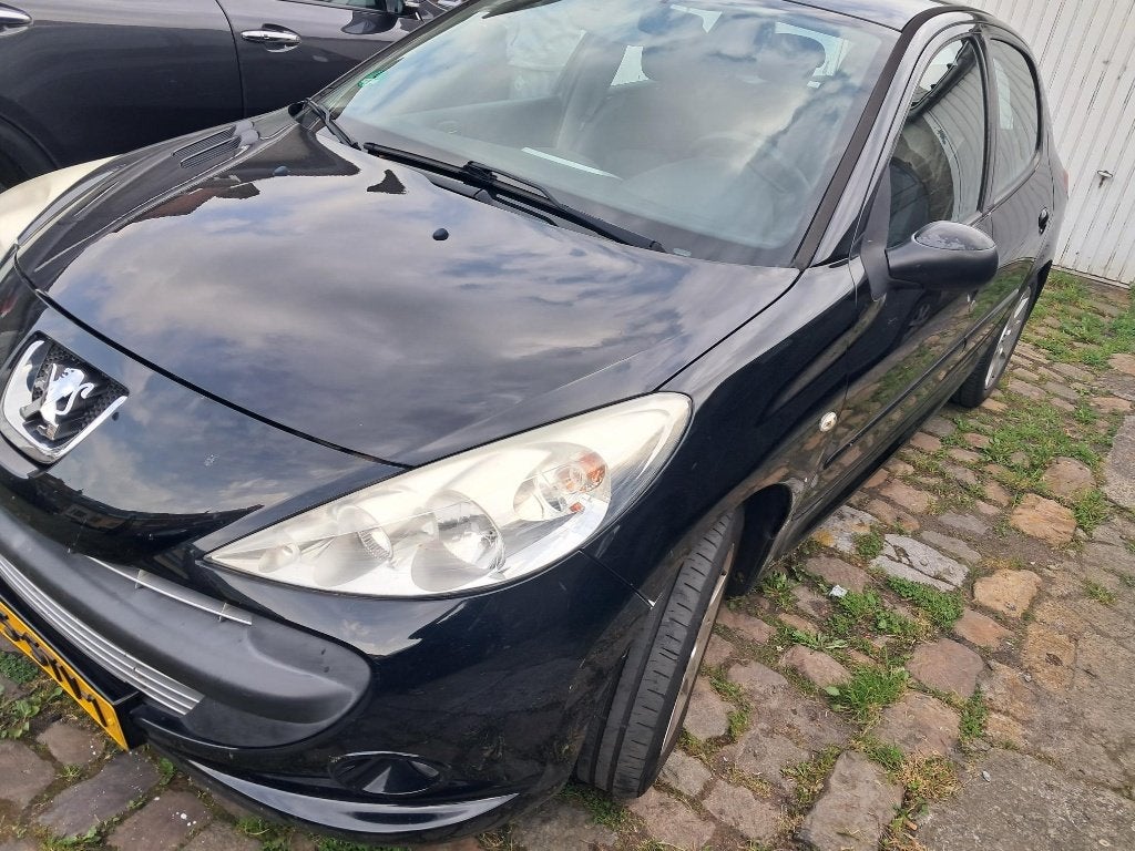 Peugeot 206 + 1.4 benzine euro 5, Voorwielaandrijving, Euro 5, Stof, Zwart