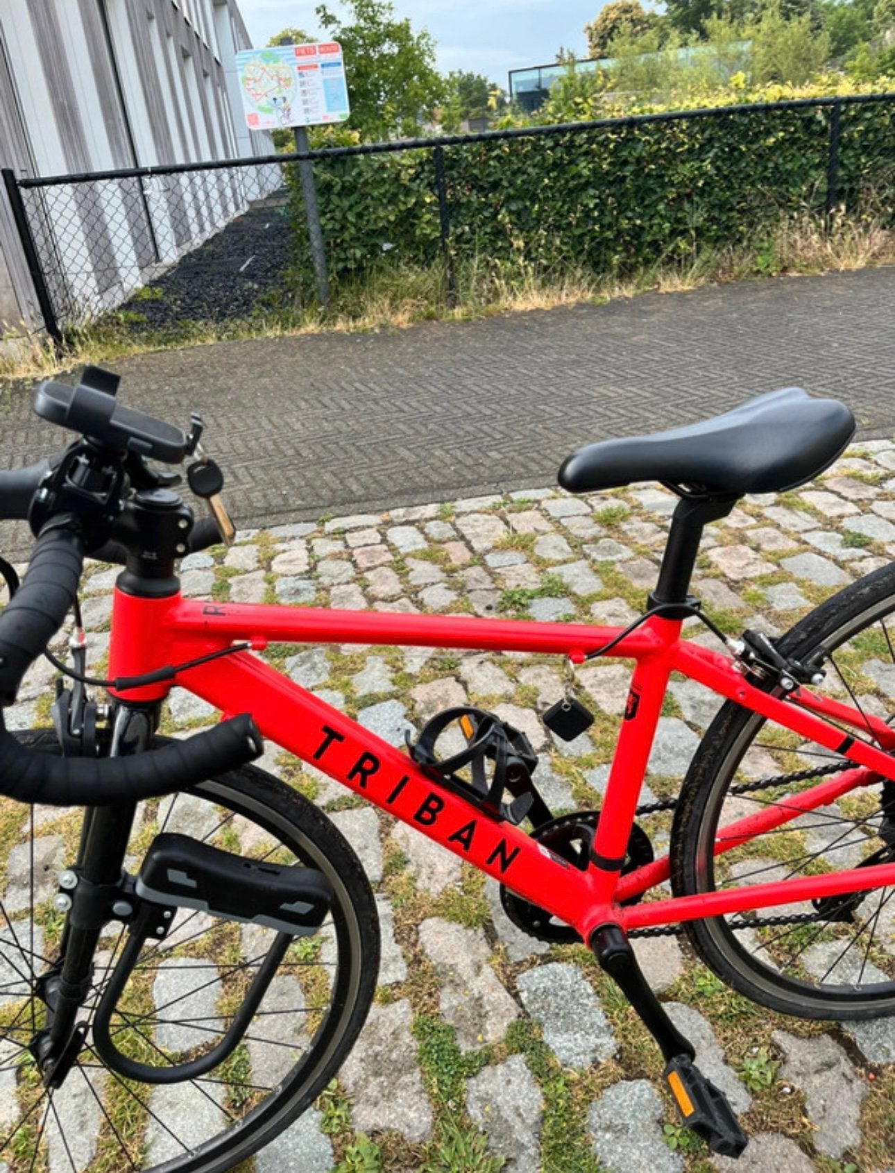 Vélo de route Red Triban pour enfants, Vélos & Vélomoteurs, Enlèvement, Comme neuf, 26 pouces ou plus, Vitesses
