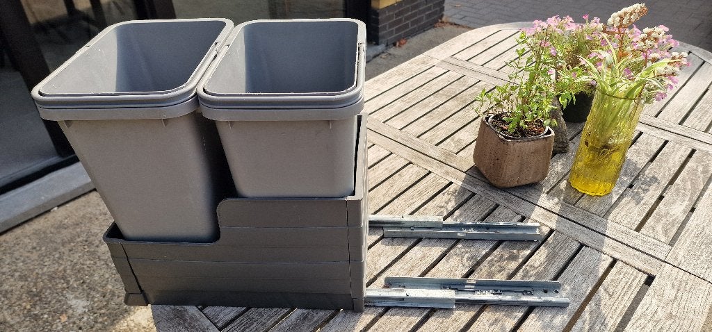 Vuilbakjes grijze, Ophalen, Kunststof, Gebruikt, Minder dan 10 liter