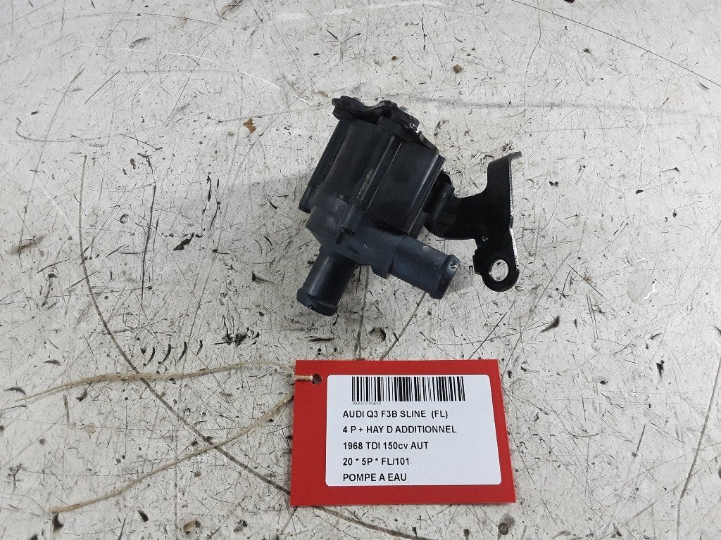 WATERPOMP Audi Q3 (F3B) (01-2018/06-2021) (5Q0965561B), Gebruikt, Mevr. I. Hauben, Audi, Rue de l'Espoir 34 34
4030  GRIVEGNÉE, BE