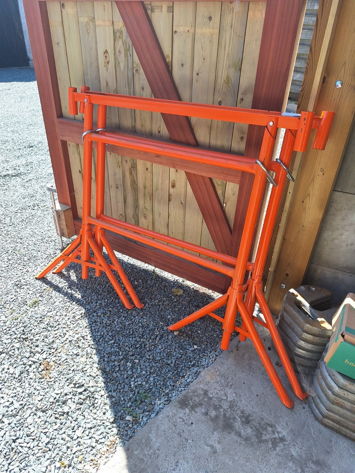 Nieuwe metalen schoren, Doe-het-zelf en Bouw, Steigers, Ophalen