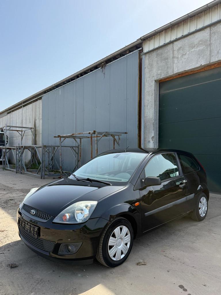 Ford Fiësta 1.3 benzine - 109.000 km - dealer onderhouden!, Bedrijf, Fiësta, Dealer onderhouden, Te koop