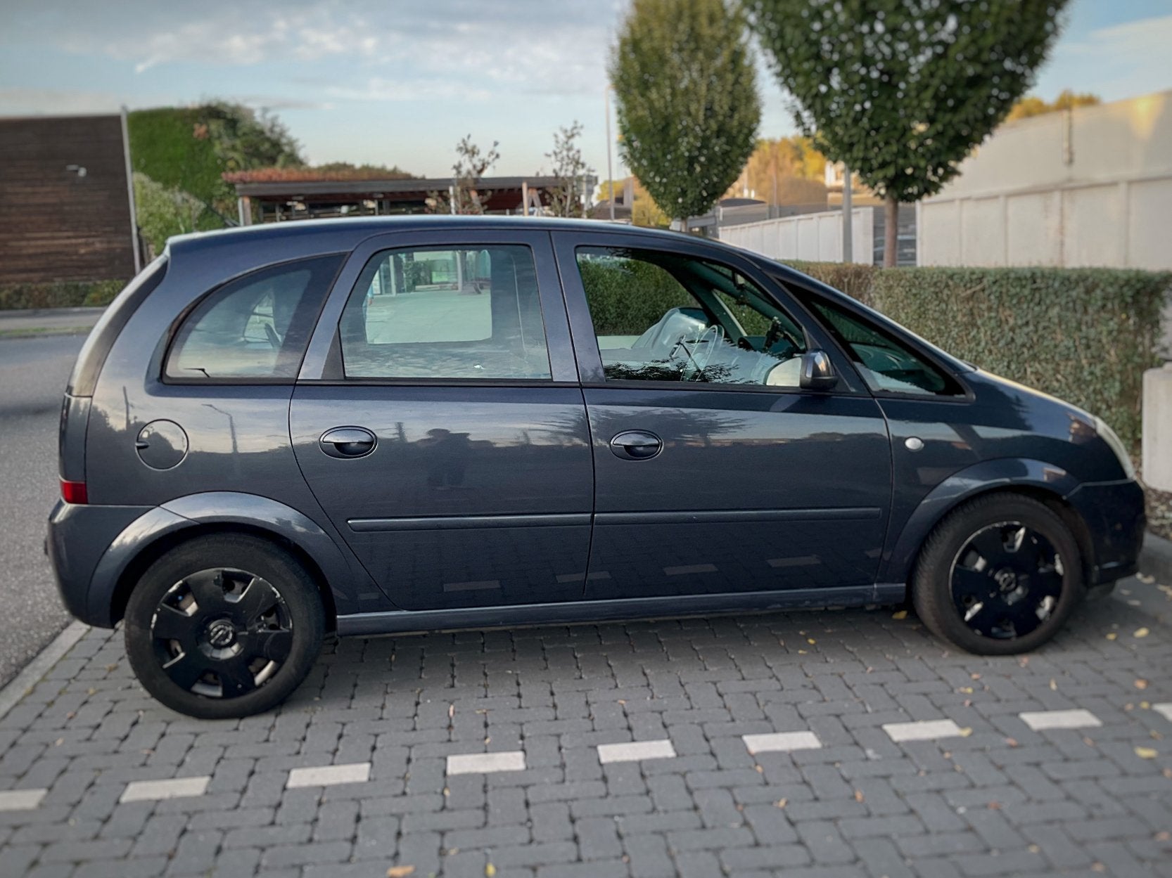 Opel Meriva met CARPLAY/ANDROID, ACHTERUITKIJKCAMERA, Voorwielaandrijving, 4 cilinders, Sound system, Blauw