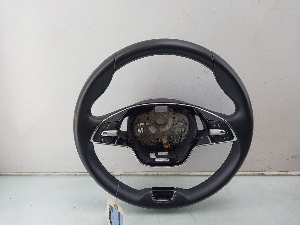 VOLANT DIRECTION Skoda Kamiq (|5E3419093A|5E3419093AVKH|), Utilisé, Info@skoda-auto.de, Skoda, Max-Planck-Straße  3-5
64331  Weiterstadt, DE