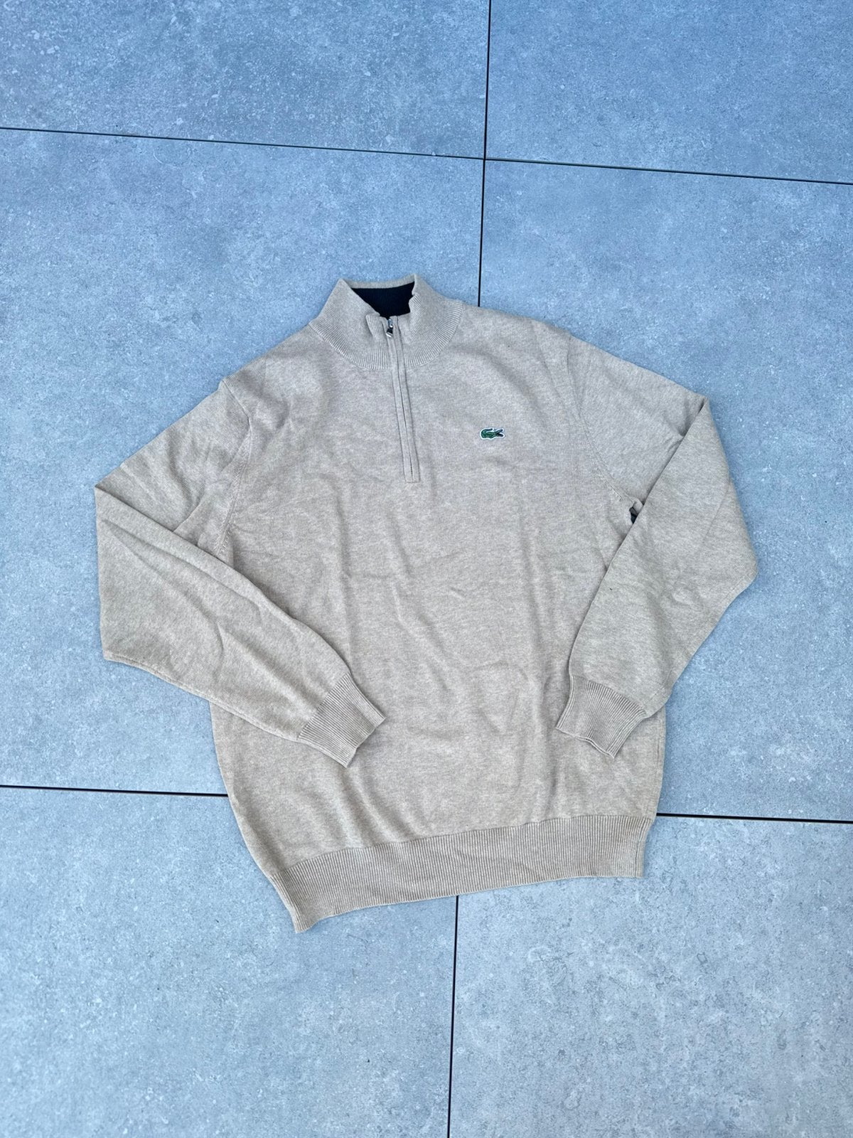 Pull Lacoste à fermeture éclair, Enlèvement ou Envoi, Neuf, Taille 52/54 (L), Beige