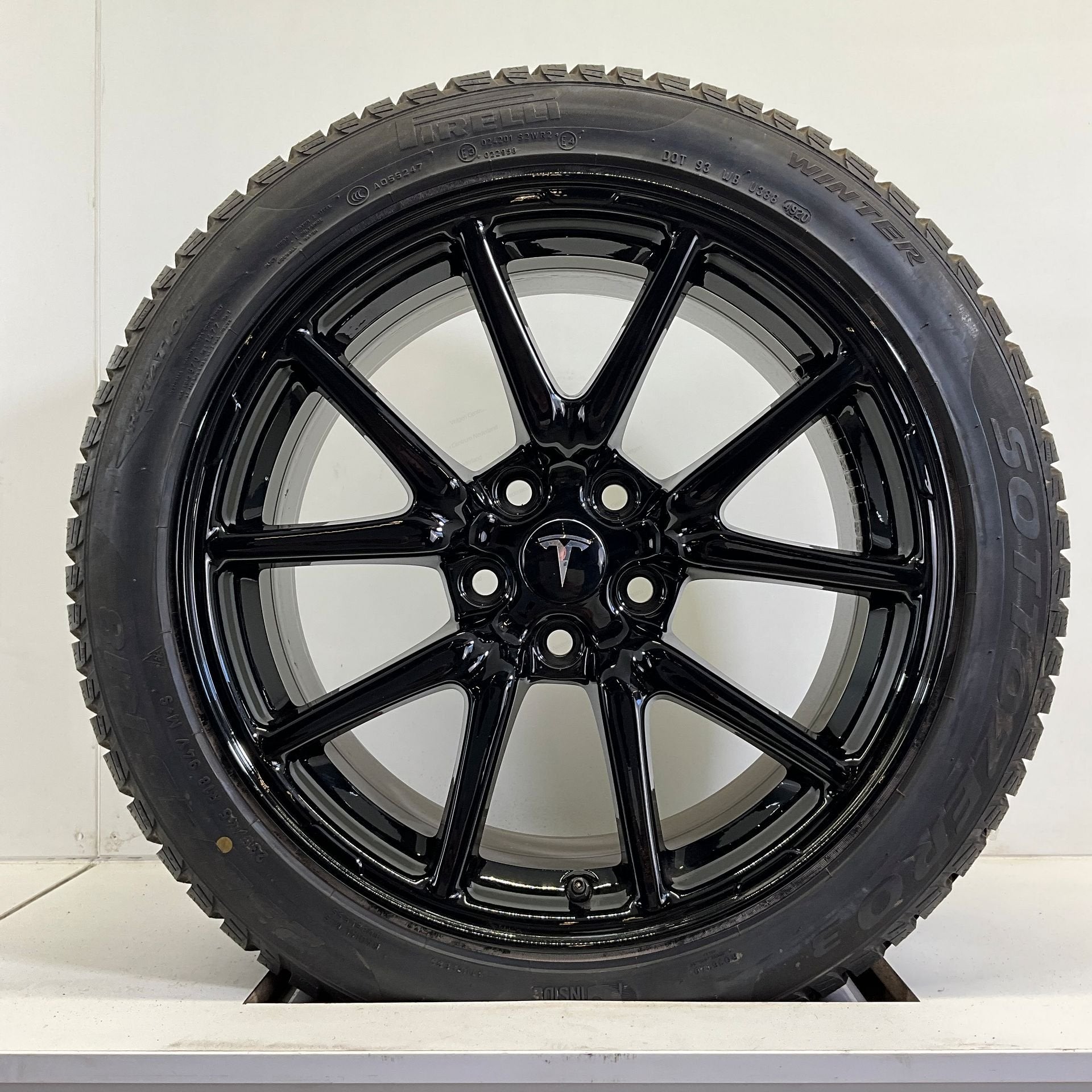NIEUW TESLA MODEL 3 WINTERBANDEN SET VELGEN 18 INCH, Auto-onderdelen, Banden en Velgen, 18 inch, Gebruikt, -, -