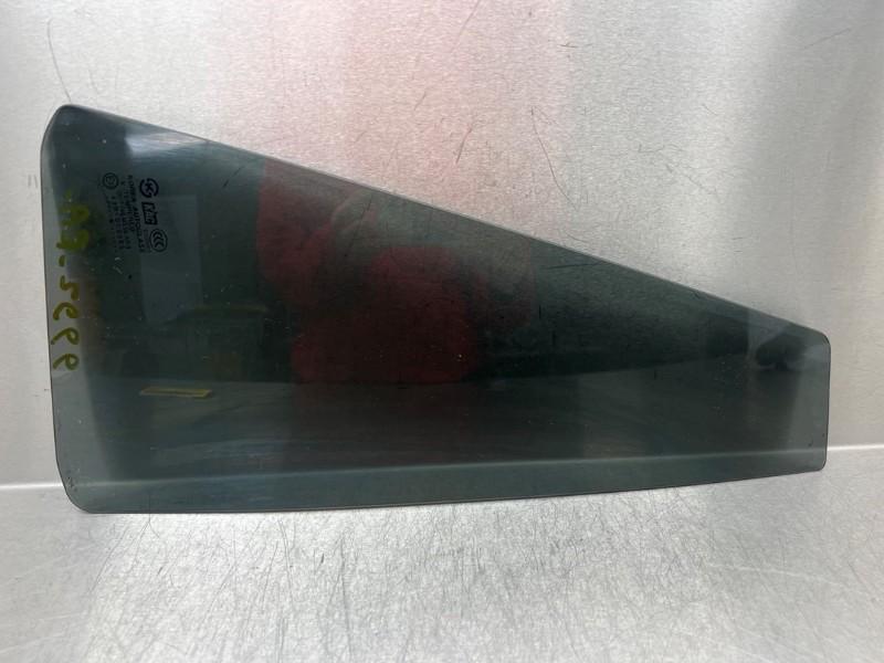 VITRE ARRIERE DROITE Hyundai Santa Fe I (|43R000385|), Utilisé, Hyundai