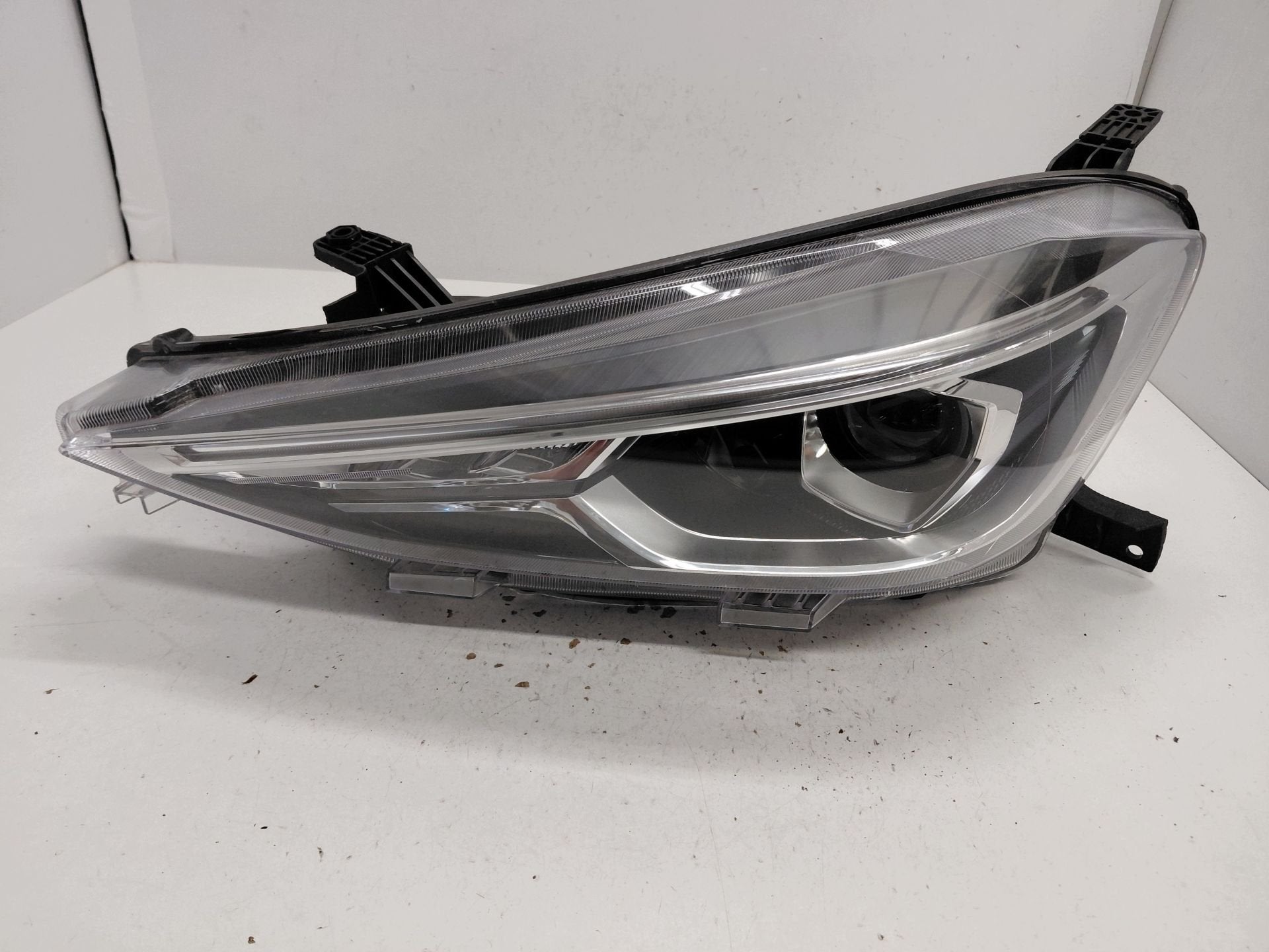 MG ZS II Koplamp Links 11500013, Gebruikt, SAIC Motor UK Technical Centre Limited, MG, Customercare@mg.co.uk
