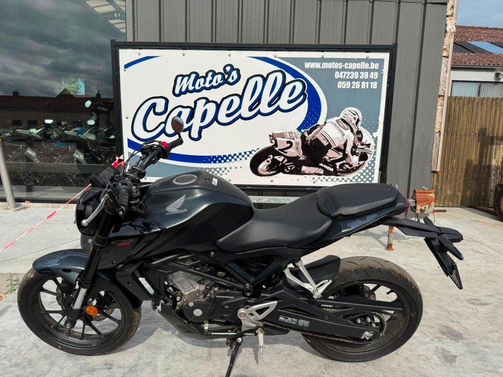 Honda	CB125R, Motos, Motos | Honda, Entreprise, 125 cm³, Jusqu'à 11 kW