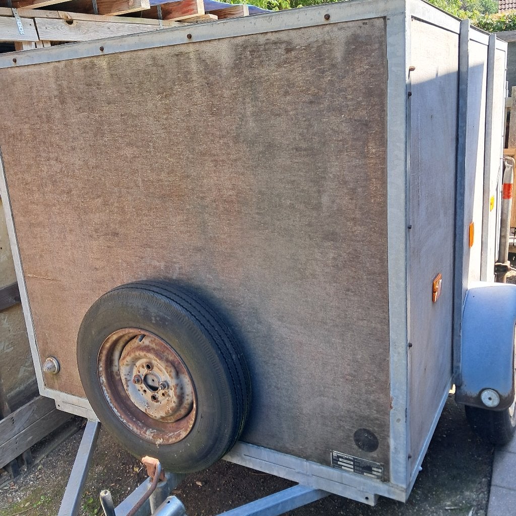Aanhangwagen gesloten, Enlèvement, Utilisé