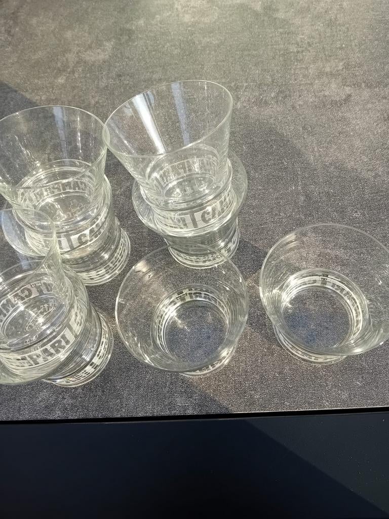 8 Campari glazen, Verzamelen, Ophalen