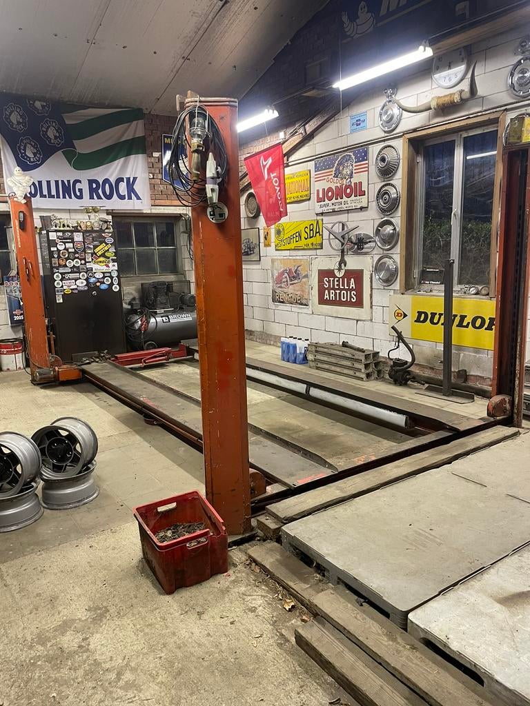 4 palen brug, Enlèvement