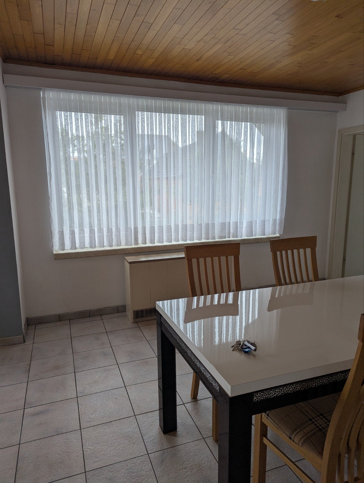 RUIM & ZONNIG APPARTEMENT TE HUUR IN HERZELE – ZONDER IMMO
O
