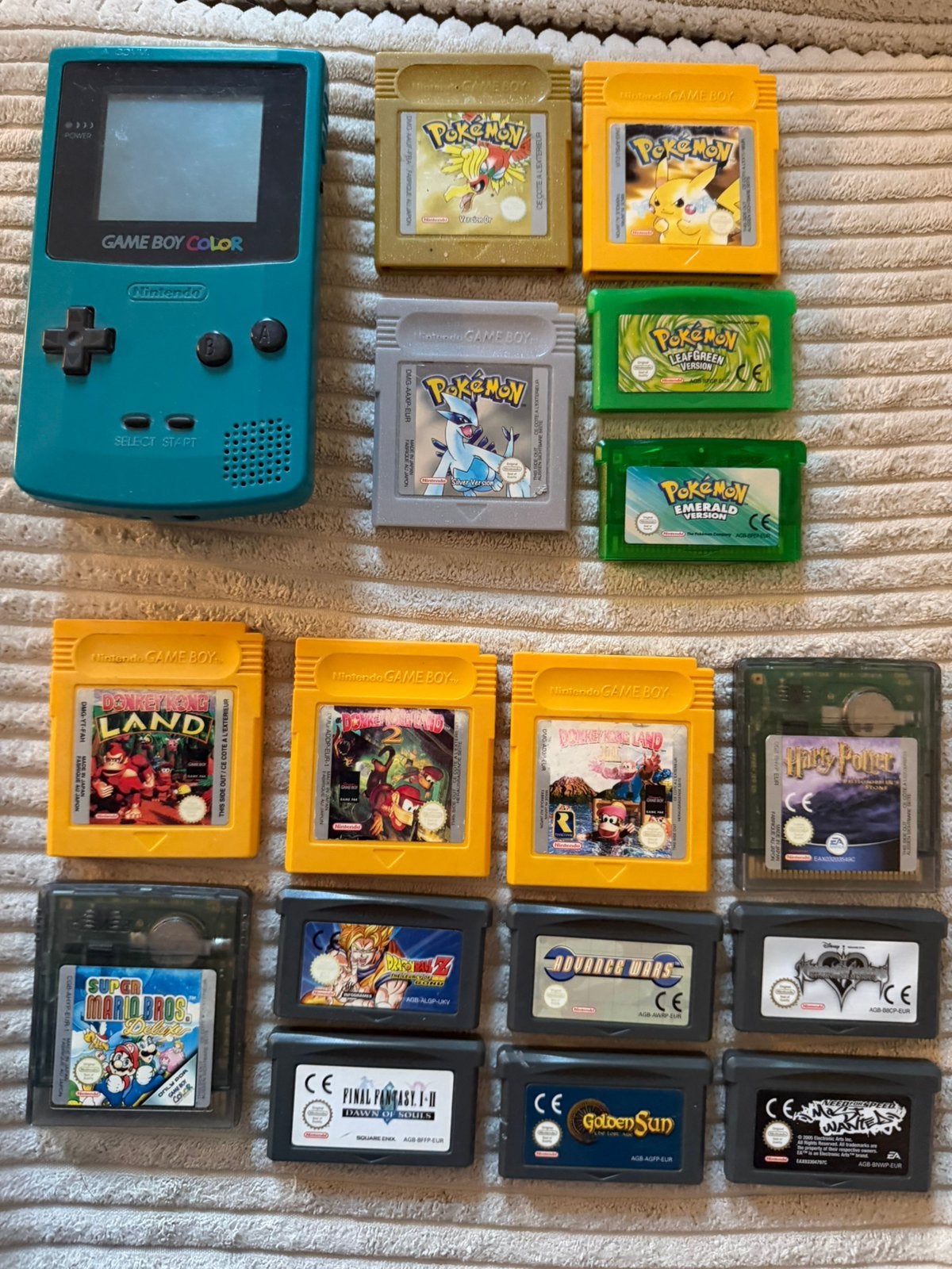 Game boy color, pokemon emerald, leaf green, silver, gold,ye, Consoles de jeu & Jeux vidéo, Enlèvement ou Envoi, Comme neuf, Game Boy Color