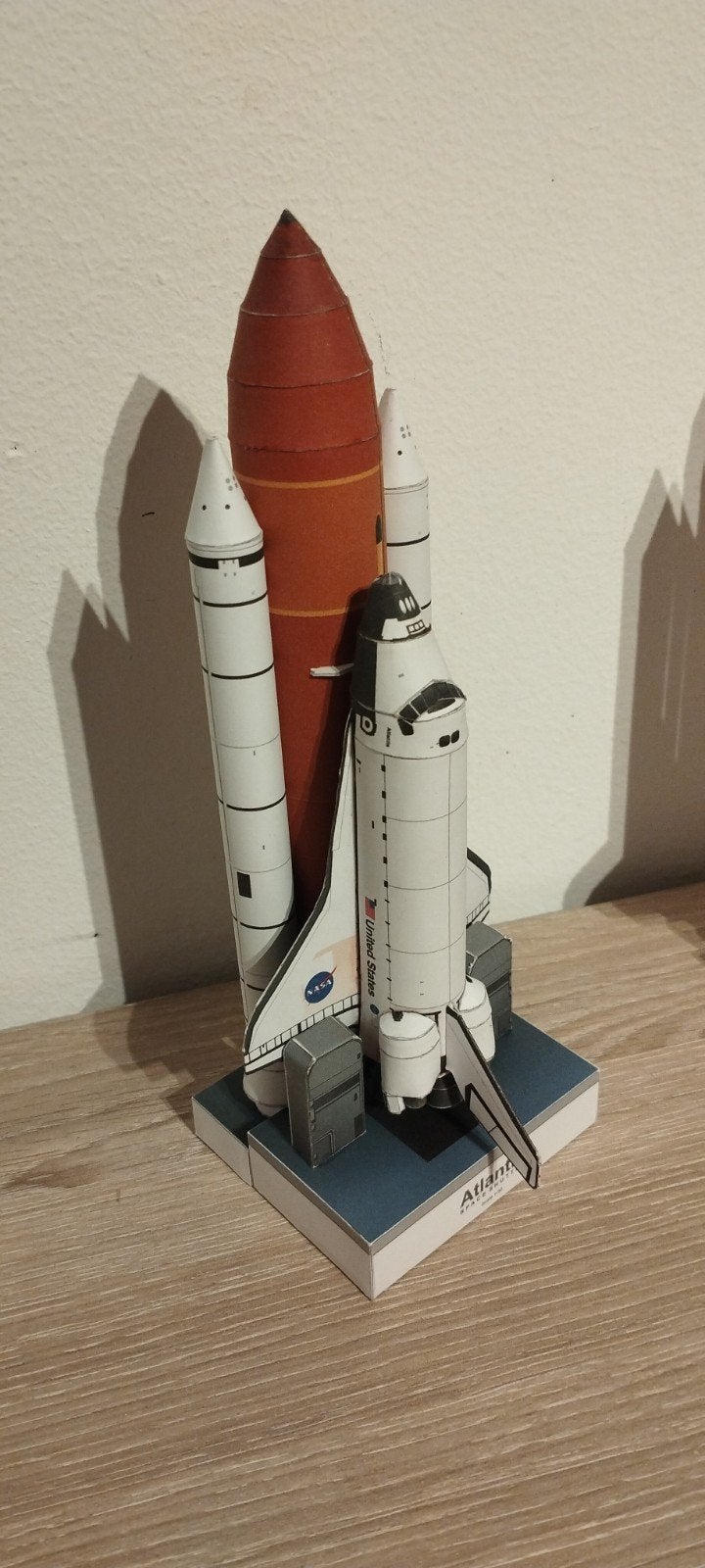 Fusée Atlantis maquette Papercraft collection Nasa, Enlèvement ou Envoi