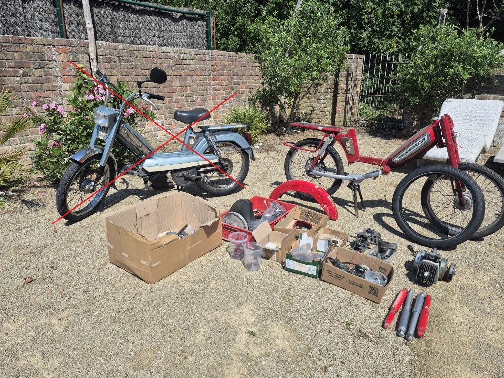 Peugeot 103 Frame + Groot Onderdelenpakket + Airsal Motor, Ophalen, Gebruikt, Frame, Peugeot