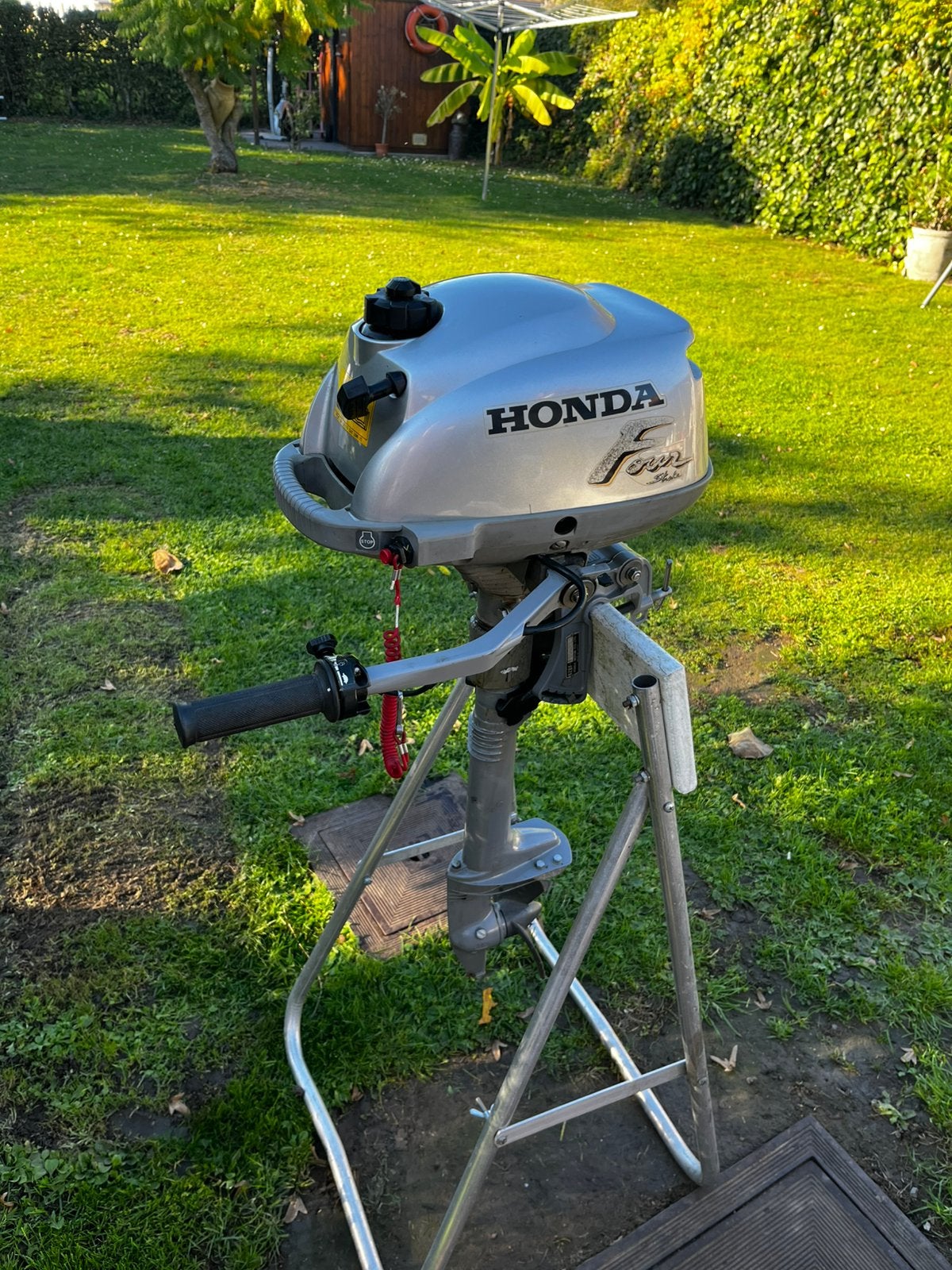 Moteur hors-bord HONDA (4 temps), Enlèvement, Comme neuf, Moteur hors-bord