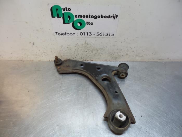 Bras de suspension avant gauche d'un Fiat Punto Grande, -, 3 mois de garantie, Utilisé, Fiat
