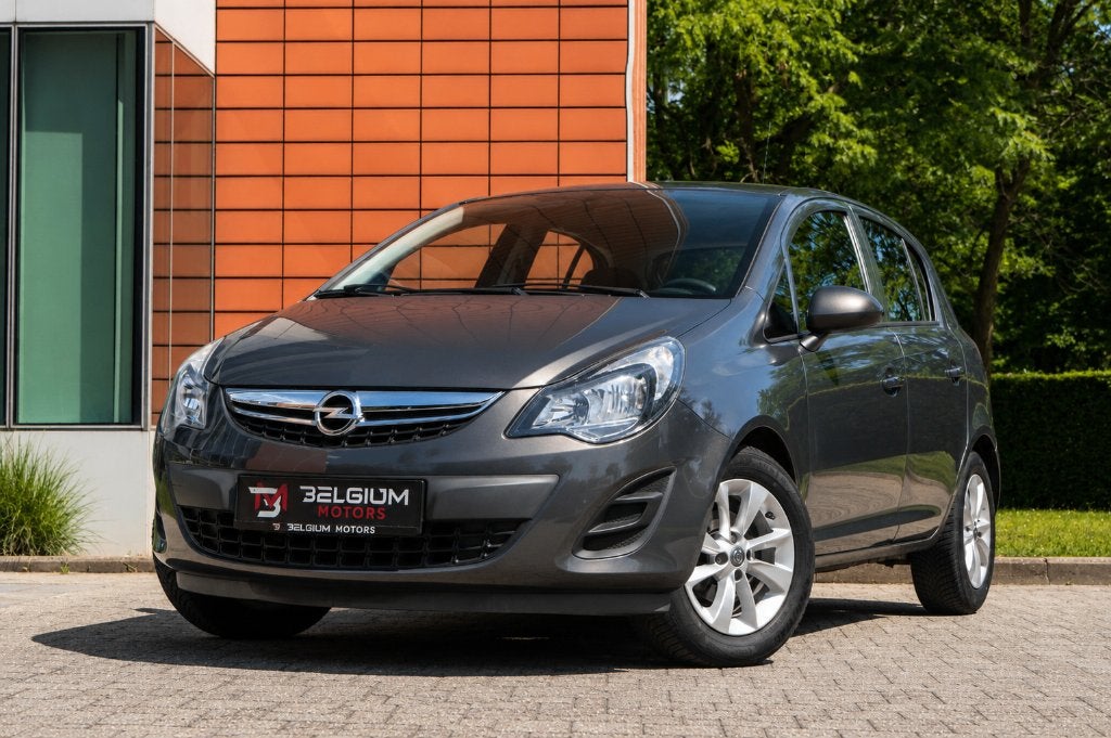 Opel Corsa 1.4i - Automatische airconditioning, Auto's, Opel, Euro 5, Zwart, 4 cilinders, Sound system
