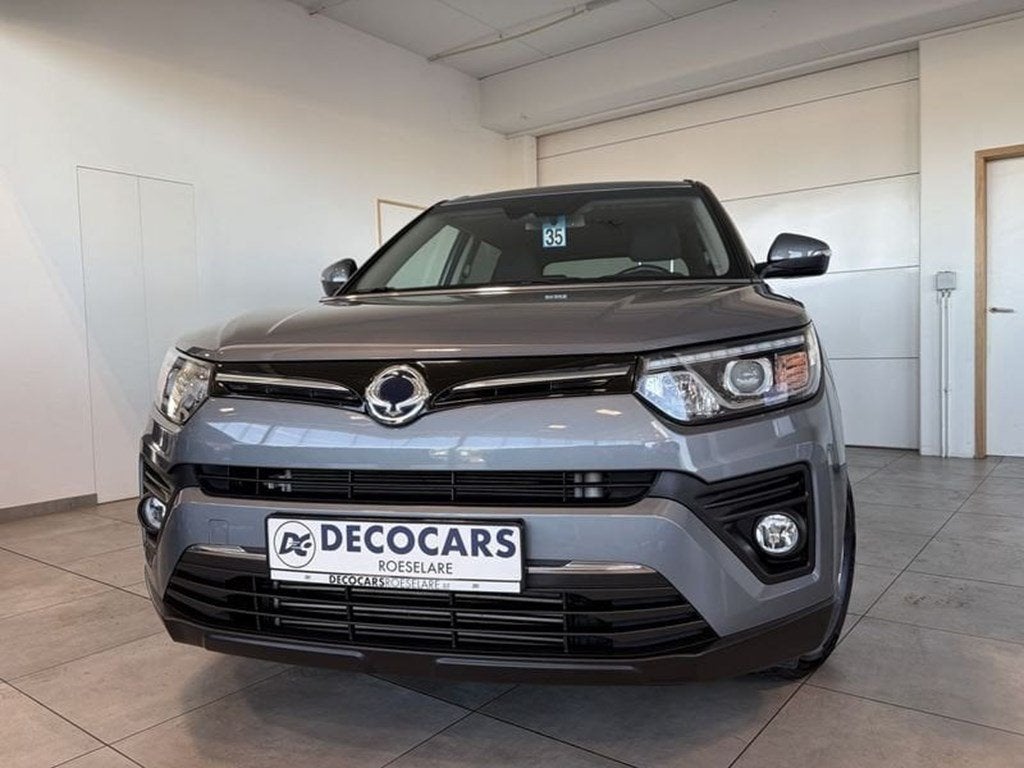 SsangYong Tivoli Apple Carplay - Android Auto / Camera / Na, Autos, SsangYong, Argent ou Gris, Achat, Euro 6, Boîte manuelle