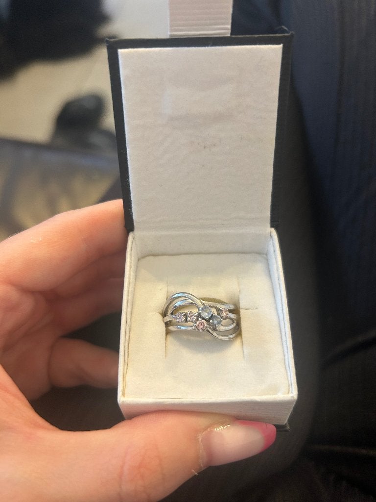 Ring, Ophalen of Verzenden, Zo goed als nieuw, 20 of groter, Dame