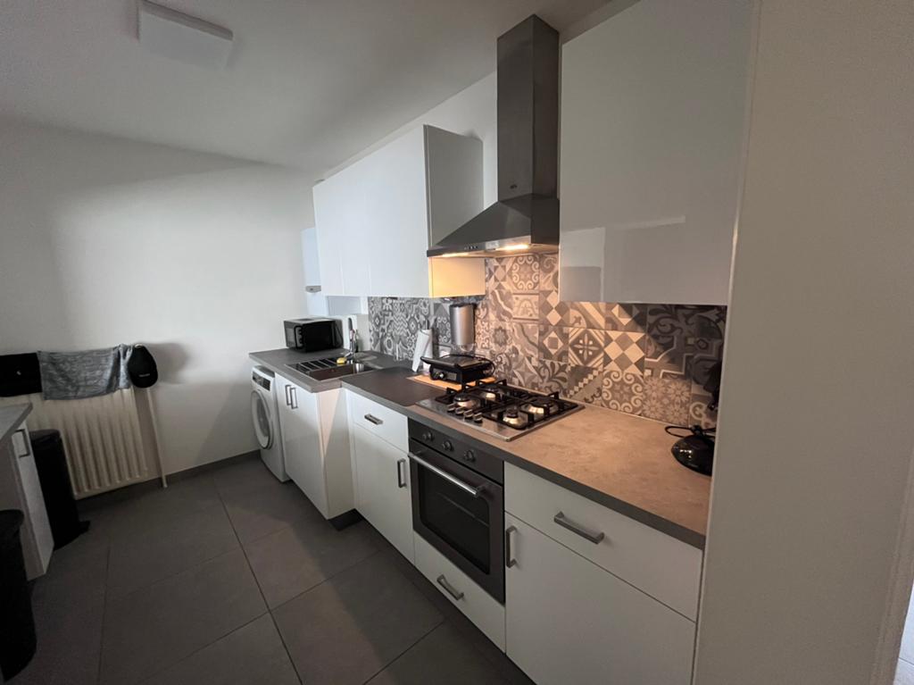 Mooi gerenoveerd appartement te huur in Vroenhoven, Immo, Appartementen en Studio's te huur, Provincie Limburg