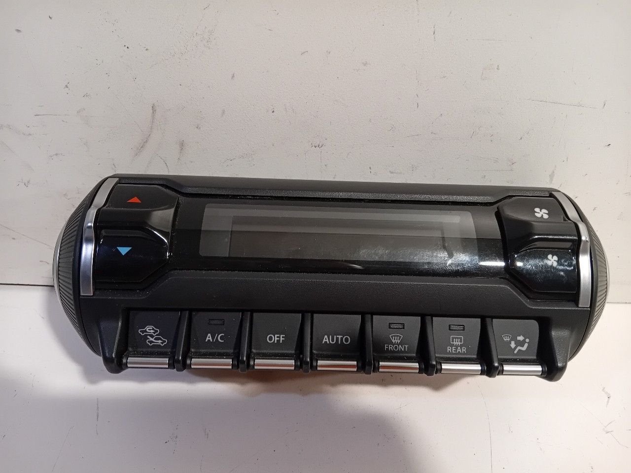 Bedieningspaneel kachel Suzuki Ignis, Onderdelen@venauto.nl, Van der Ven Autorecycling B.V., Ettenseweg 76, 4706 PB Roosendaal, The Netherlands