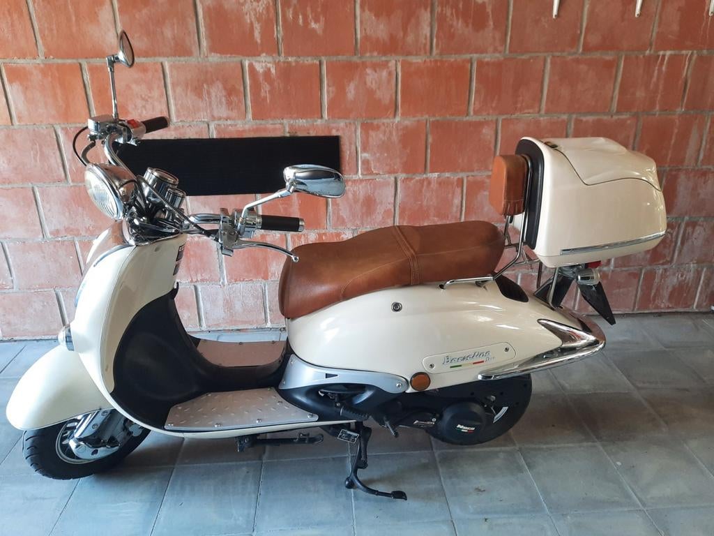 Neco Borsalino 125cc als nieuw, Fietsen en Brommers, Ophalen