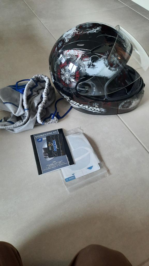 Casque moto femme taille S 55/56, Motos, Seconde main, Femmes, Enlèvement, S